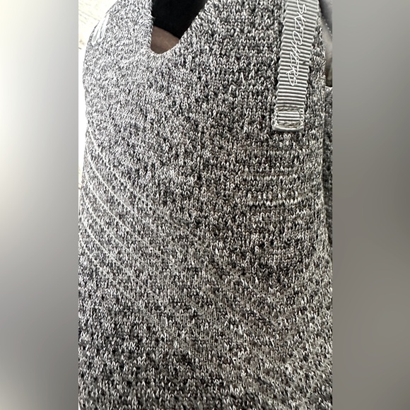 EUC Gray Slip On Sneakers | 7 - Picture 2 of 9